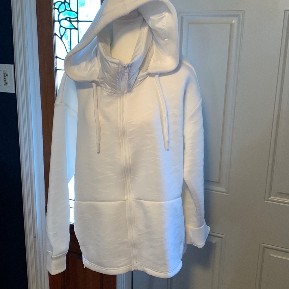 Fabletics white light weight jacket